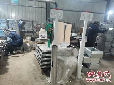 扶貧車間復(fù)工忙，板店鄉(xiāng)通訊設(shè)備生產(chǎn)線傳捷報